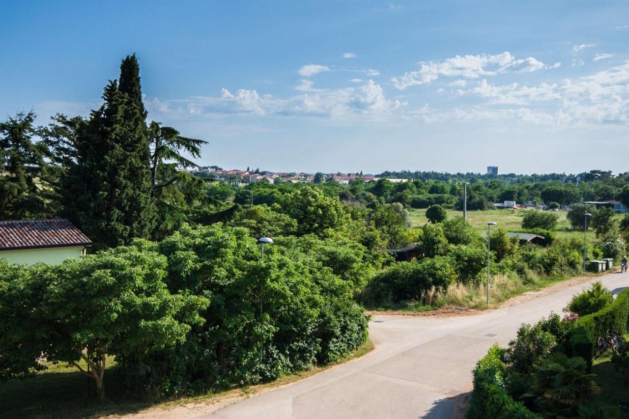 Apartments Dara Умаг Екстериор снимка