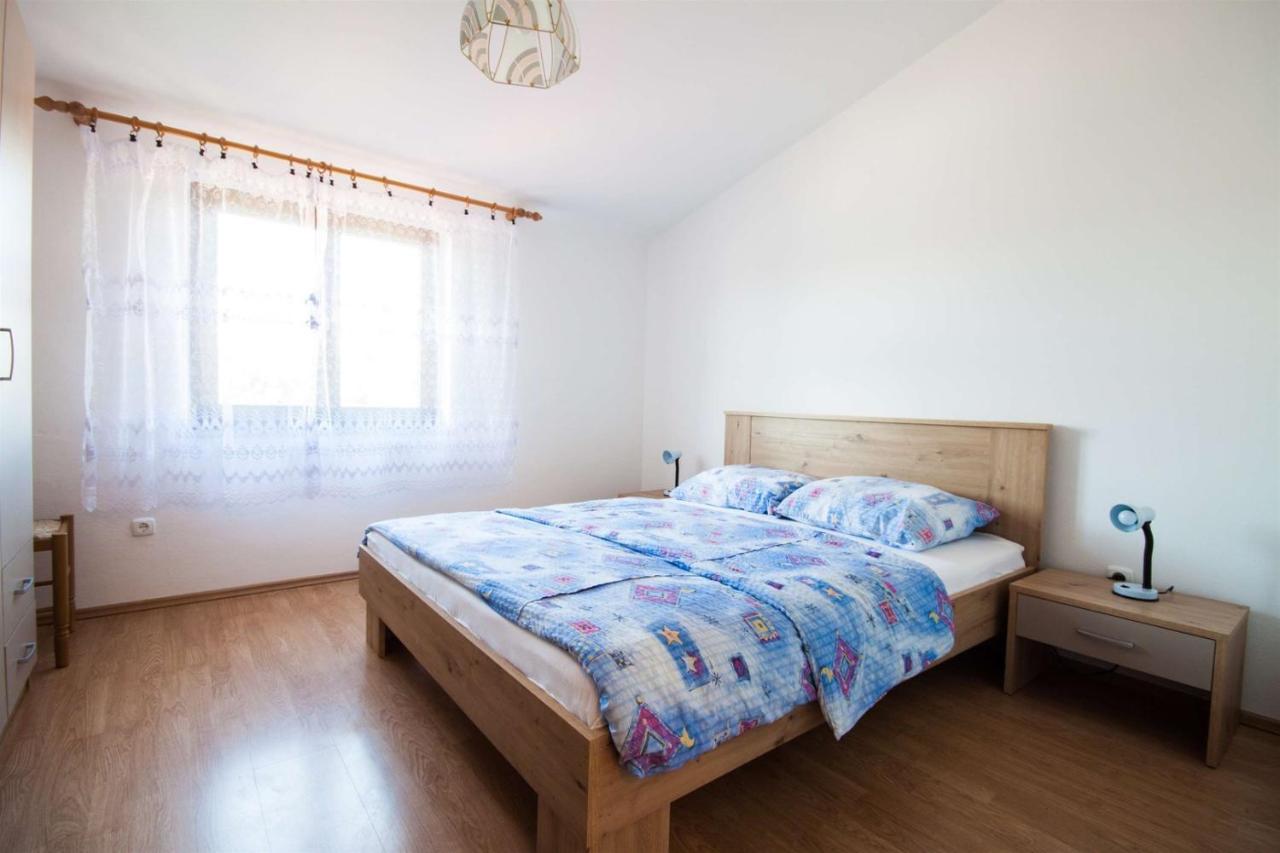 Apartments Dara Умаг Екстериор снимка