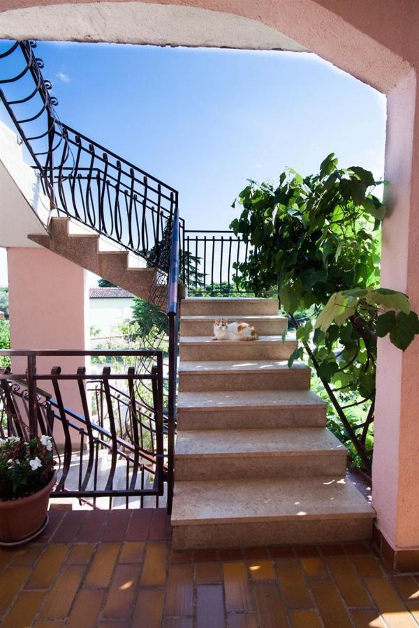 Apartments Dara Умаг Екстериор снимка